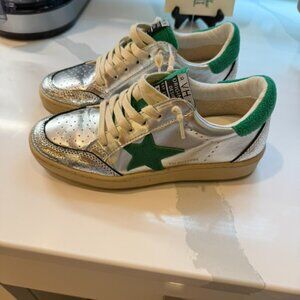 Womens Vintage Havana Silver Green Star Sneakers, EUC, Anthropologie